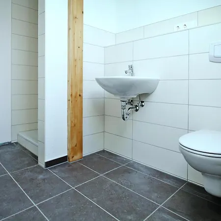 Mirow, Mirow, Cleaning Included Daire *
