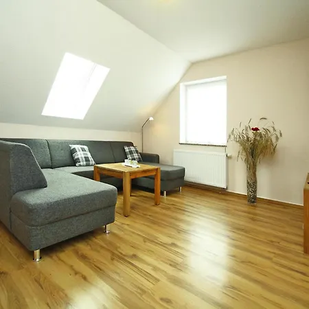 Daire Mirow, Mirow, Cleaning Included *
